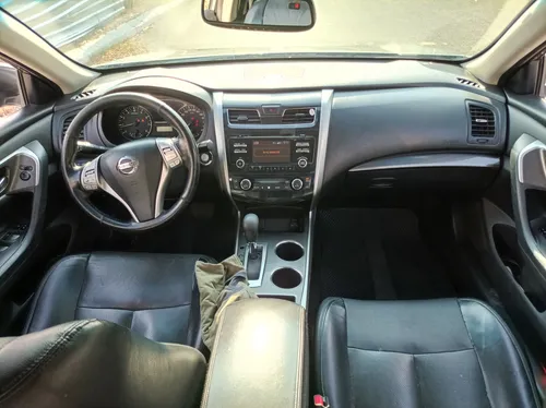 Nissan Altima 2.5 Advance Cvt