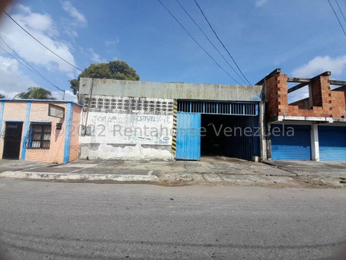 Maria Luisa Mendoza Vende Extraordinario Galpon Industrial Con Luz Trifasica Todos Los Servicios Basicos Operativos Cuenta Con 2 Locales Comerciales Listo Para Desarrollar! 25 7607 Comunicate!