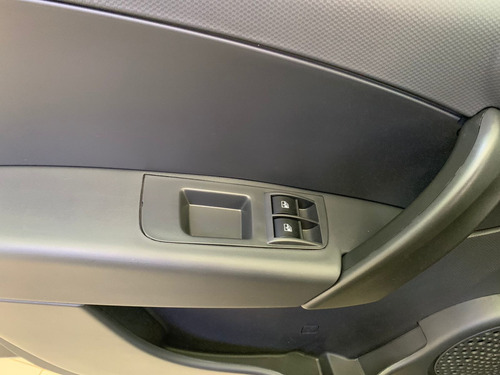 Imagem 5 de 8 de Fiat Grand Siena 1.4 Flex