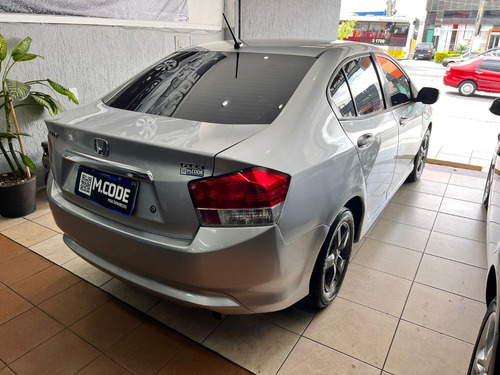 Imagem 6 de 12 de Honda City Lx Automatico 1.5 2010 Bancos Em Couro
