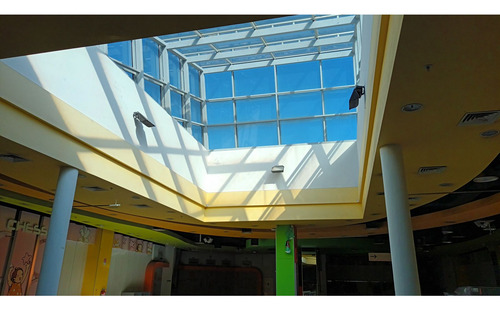 Arriendo Local Comercial 1.365,07 M2 En Piso 4, Av. Argenti