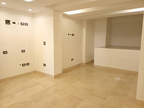 Imagen 12 de 28 de Leal Pérez Vende Penthouse Duplex En Sabana Larga Sevilla Real Torre A