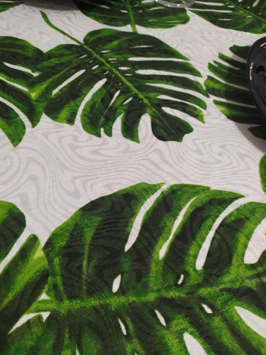 Imagem 3 de 4 de Toalha De Mesa 12 Lugares Retangular Jacquard Estampado