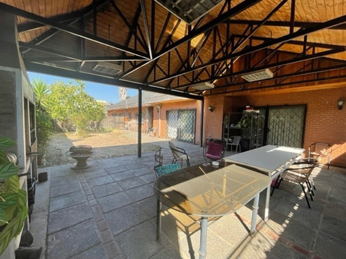 Imagen 3 de 28 de Vende Amplia Y Hermosa Casa (talca)