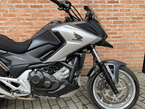 Imagem 5 de 9 de Honda Nc 750x 2017 Impecável