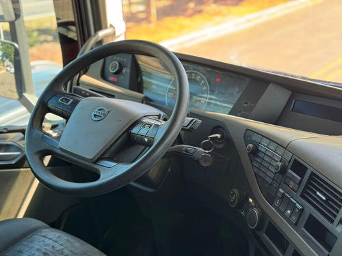 Volvo Fh 460 6x2 T.a - Automático