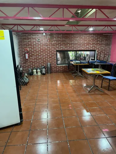Casa Con Uso Del Suelo Comercial