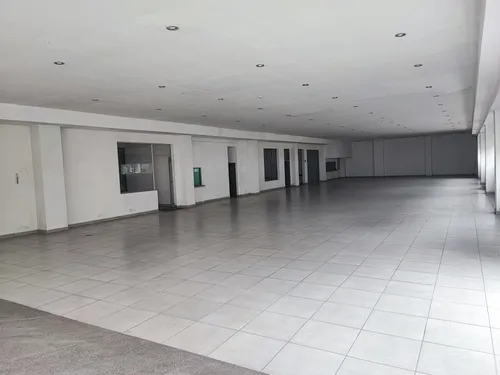 Bodega En Arriendo 1.300m2 Poblado