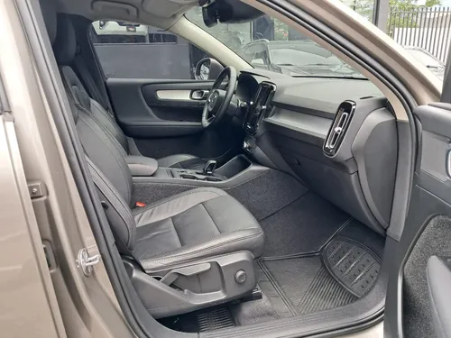 Volvo XC40 2.0 Momentum