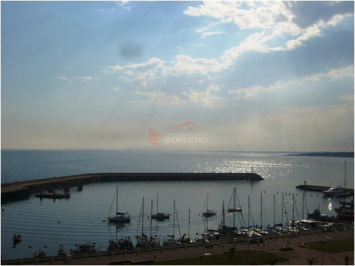 Apartamento En Venta En Piriápolis - Puerto