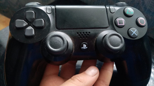 Play Station 4 (Usado)