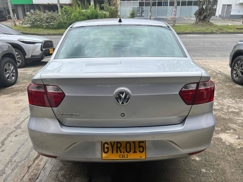 Imagen 4 de 12 de Volkswagen Voyage 2020 1.6 Comfortline Mecanico