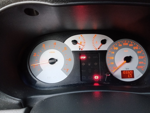 Renault Clio 1.6 Confort 2007