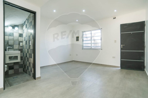 Casa En Venta En Arana