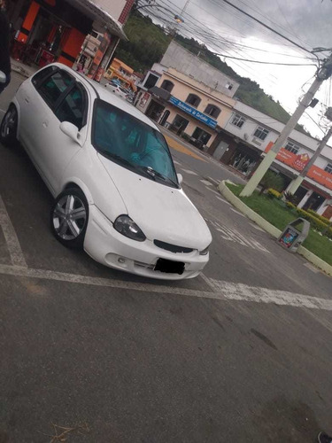 Imagem 4 de 12 de Chevrolet Corsa Heacth