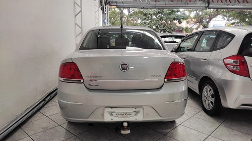 Imagem 7 de 16 de Fiat Linea Essence 1.8 16v Dualogic (flex)