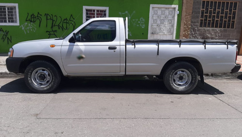 Camioneta Nissan D22/np300 Año 2015