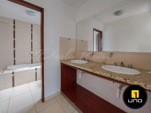 Imagen 8 de 20 de Linda Y Amplia Casa En Condominio Zona Urubo