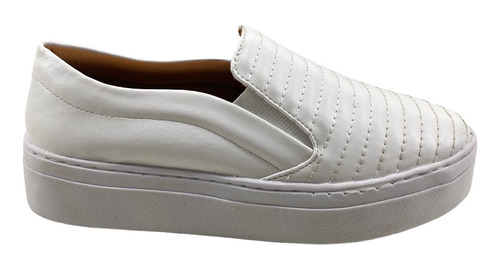 Slip-on Feminino Com Detalhe Em Matelasse Sola Branca Alta