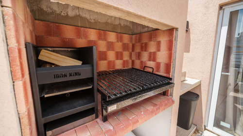 Alquiler Profesional. Duplex 4 Amb. Con Terraza Y Cochera A Estrenar. Aldrey