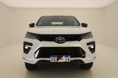 Toyota SW4 2.8 Tdi Gr-s 4x4 7as 6at