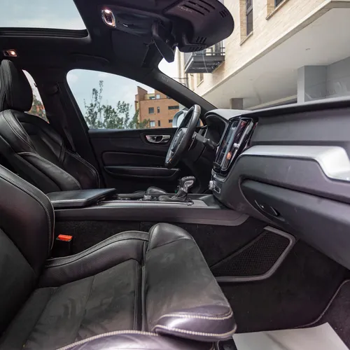 Volvo XC60 T5 R-design 2.0