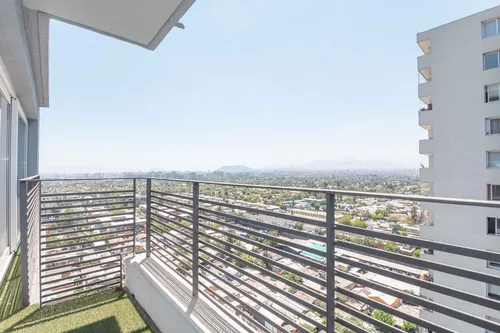 Edificio Av. Américo Vespucio (1 Est.) Vista Norte Piso 7