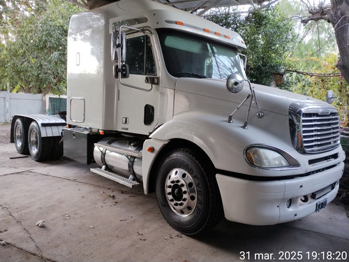 Freightliner Columbia Motor Detroit S60 Cabina Y Media