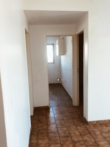 Dueño Vende: 2 Ambientes, 35,82mts. Cubiertos + Balcón.