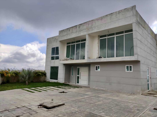 En Venta Casas A Estrenar Las Tapias Club De Campo San Antonio De Los Altos. Cf