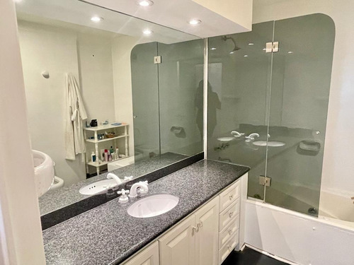 Maison De Charles - 240 M - 2.5 Hab, 3.5 Baños - Seguridad 24 Hs, Gym, Amoblado! Sobre Carlos Pellegrini Al 1300