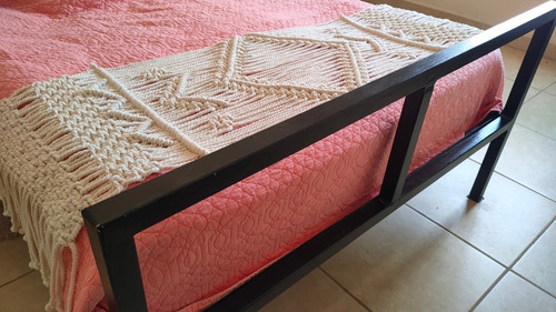 Camino De Mesa / Piecera Para Cama Tejido A Macramé