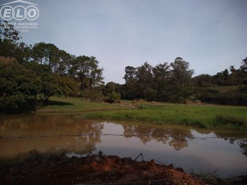 Linda Chácara , Com Muita Área Verde Em Torno Do Local, Facilidade De Acesso Ao Centro Comercial Da Cidade. - Ch00389 - 68127130