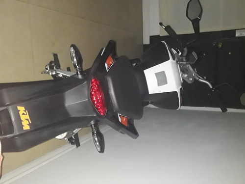 Imagen 8 de 8 de Ktm Duke 200. Impecable. Único Dueño 22.000km