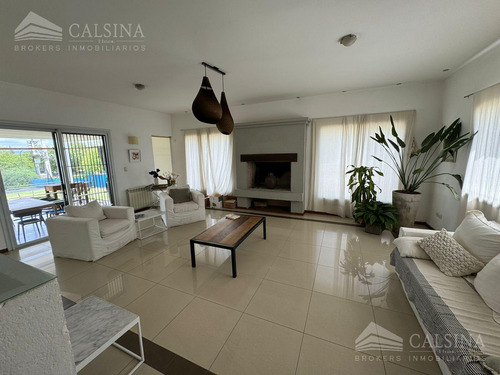 Casa En Venta En Altos Del Golf, Villa Allende