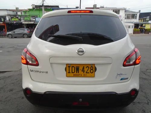 Nissan Qashqai 2.0l 4wd +2 4x2