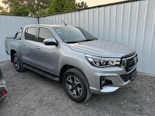 Toyota Hilux 2.8 Cd Srx 177cv 4x4 At