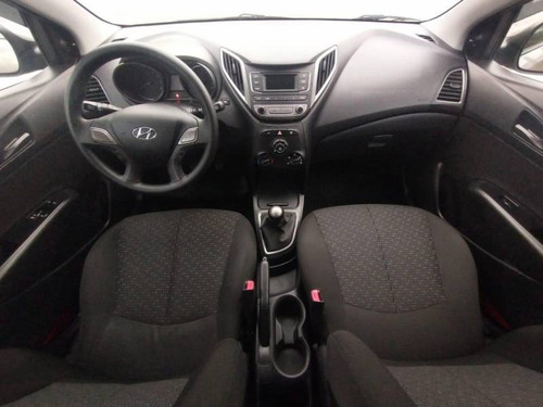 Imagem 13 de 14 de Hyundai Hb20 Comfort Plus 1.0 2017