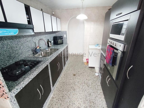 Astrid Carrasco Tiene Bello Apartamento En Venta En Patarata Bqto