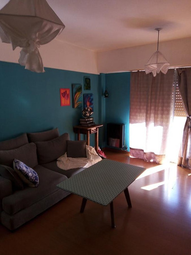 Imagen 2 de 18 de Muy Amplio Departamento, 2 Ambientes Con Patio - Centro