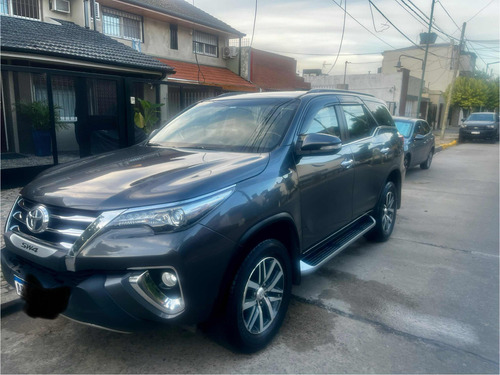 Toyota Sw4 4x4 Automática, Cuero 3 Filas De Asientos