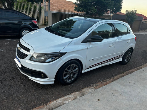 Chevrolet Onix 1.4 Effect 5p