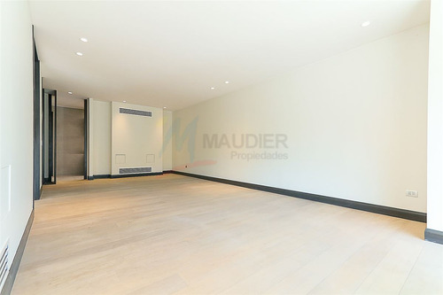 Departamento En Arriendo De 4 Dorm. En Las Condes
