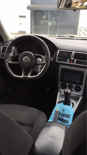 Volkswagen Golf 2002 1.6 Black & Silver 5p