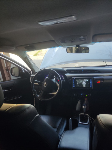 Toyota Hilux 2.7 Srv Cab. Dupla 4x2 Flex Aut. 4p