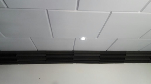 Imagen 4 de 5 de Placa Panel Acustico Ignifugo Liso 61x61cm X30mm Espesor