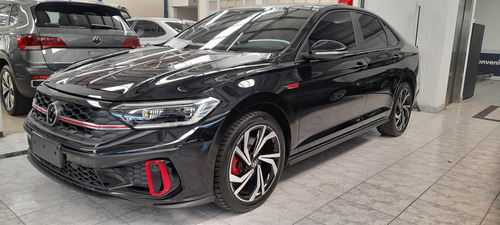 Volkswagen Vento GLI 2.0 350TSI 230cv