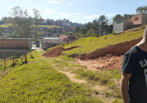 Terreno Top E Plano Na Zona Leste