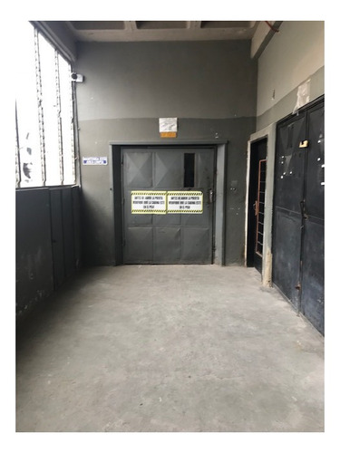 Imagen 3 de 15 de Planta Industrial En Alquiler Guaicay 314 M2