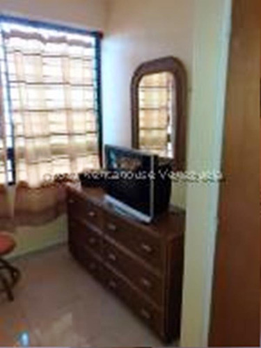 Imagen 7 de 12 de Apartamento En Venta Camuri Chico Mls #22-4360 Johana Blan 04123368346